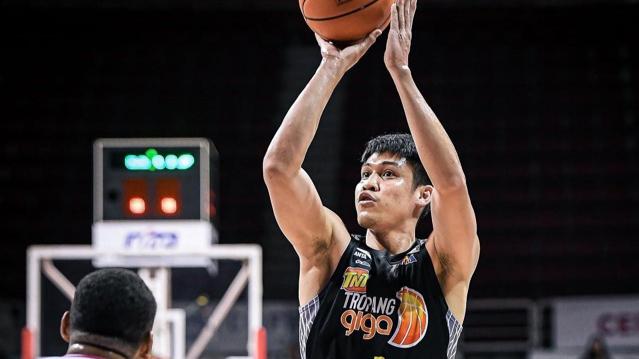 Calvin Oftana mercilessly trolls TNT teammates from UP, stans 